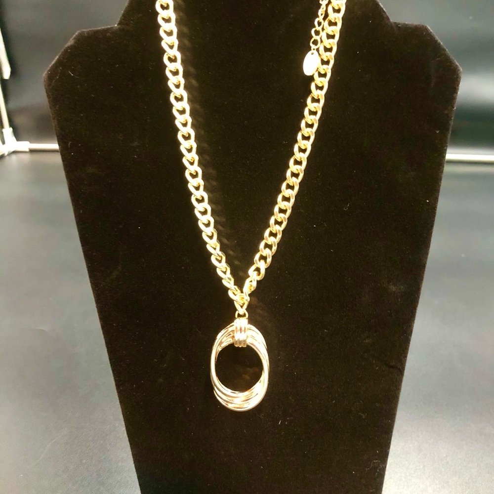 Gold Curb Chain Necklace with Circular Pendant